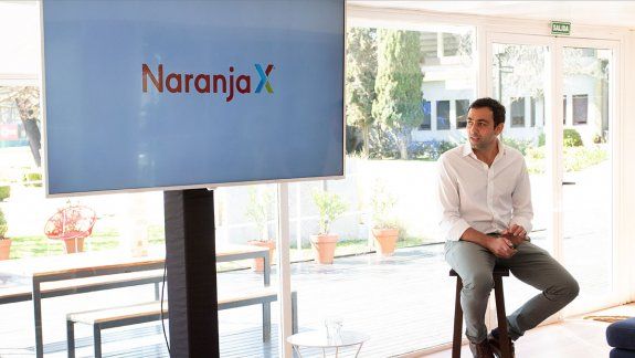 Naranja promociona nuevo digital con un seguro gratis para celulares