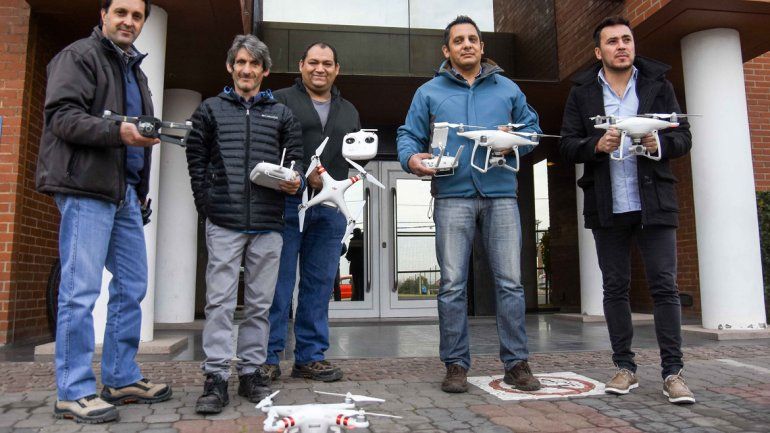 Droneros patagónicos rindieron su carnet profesional en Neuquén