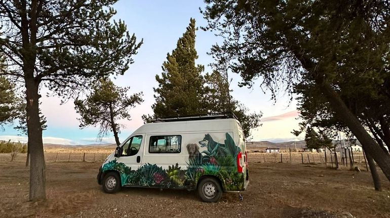 La Motorhome de Guido en pleno recorrido por Río Negro.