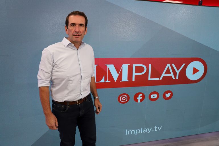 Cervi realizó una fuerte crítica a la economía neuquina y argumentó que el gobierno de Rolando Figueroa Cervi realizó una fuerte crítica a la economía neuquina y argumentó que el gobierno de Rolando Figueroa