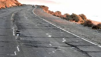 La Ruta 3 destruida entre Caleta Olivia y Ramón Santos, en Santa Cruz. La Ruta 3 destruida entre Caleta Olivia y Ramón Santos, en Santa Cruz.