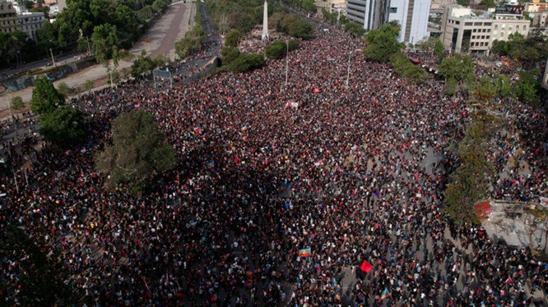 Chile: más marchas y más cacerolas contra Piñera