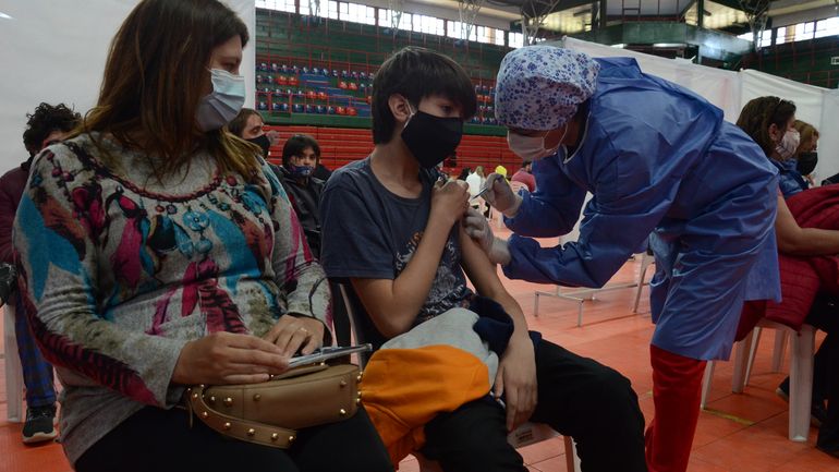 Cómo seguirá este domingo el cronograma de vacunación