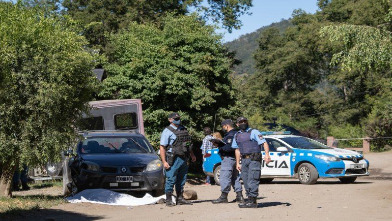 Violó la perimetral, intentó matar a su ex pareja y murió