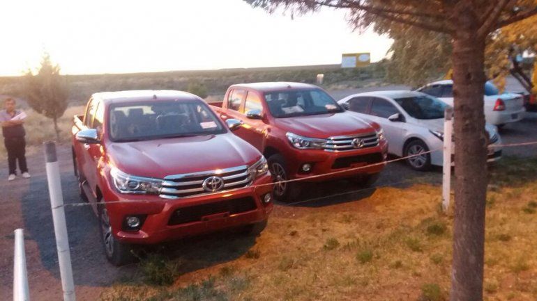 Secuestraron camionetas cero kilómetros, ropa trucha y carne