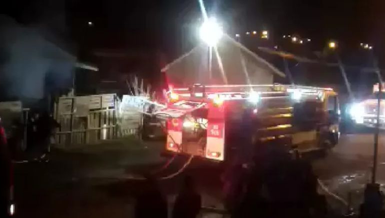 Se incendió una casa: tres personas intoxicadas y quemadas