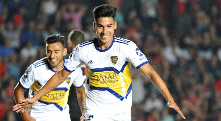 Boca goleó a Colón y le mete presión al Millo