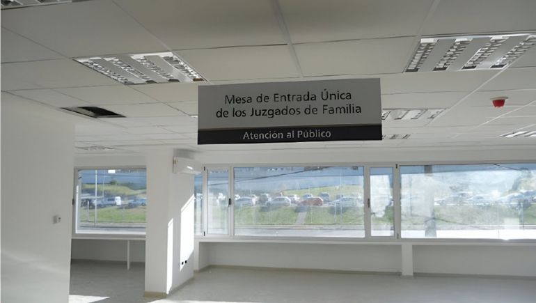 Cuota alimentaria: la Justicia elevó el mínimo a un padre que declaraba menos ingresos y fijó un nuevo piso