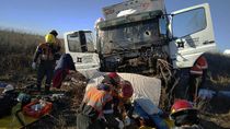 el camionero que murio tras el ataque a piedrazos venia con una carga con destino al alto valle
