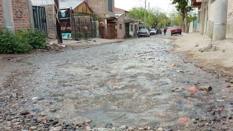 El servicio podría reanudarse hoy lentamente en los barrios.
