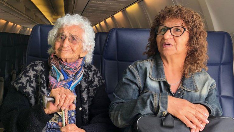 Nemesia, la abuela de 106 años que viajó por primera vez en avión