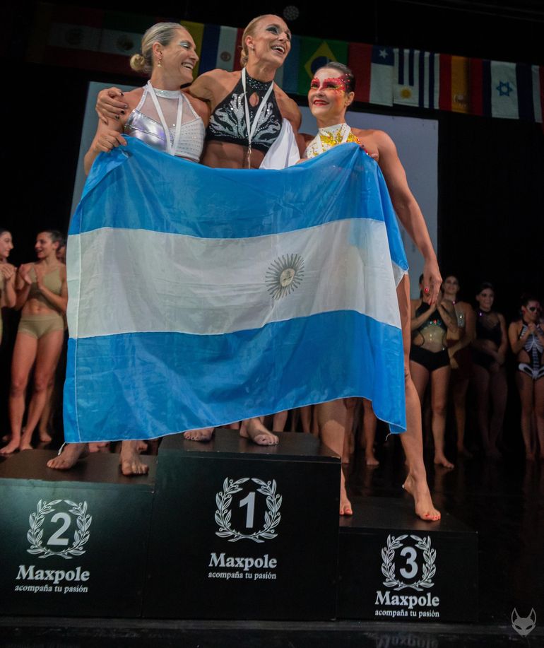 María Eugenia Massei en el campeonato World Pole Championship.