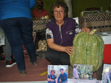 Doña Elena cosechó un zapallo de casi 30 kilos en su huerta