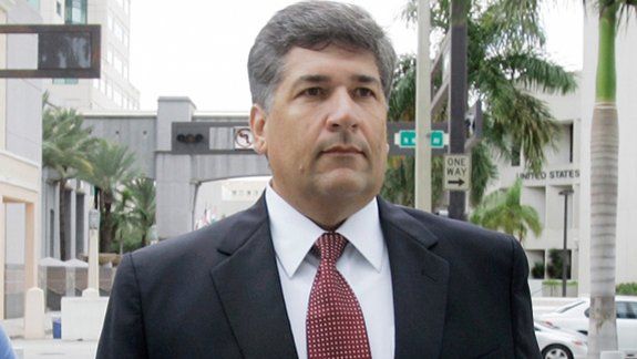 El venezolano quiso ingresar 800 mil dólares sin declarar.