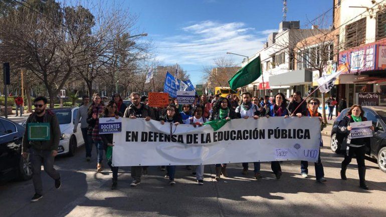 Odarda denuncia que Nación discrimina a la UNCo con recorte del presupuesto