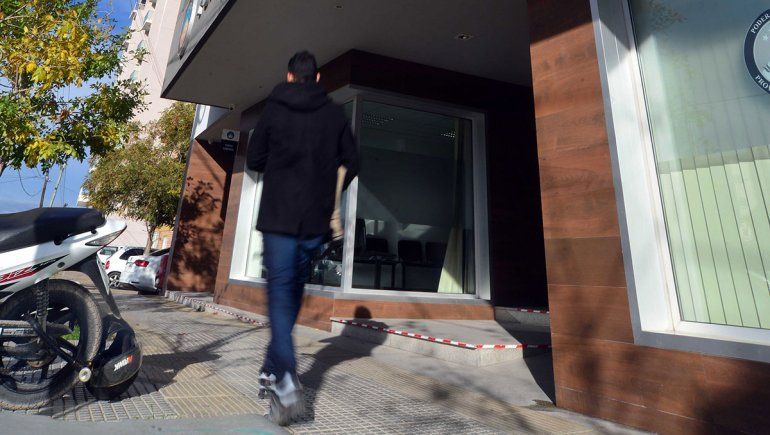 Yo soy la que vive presa y él goza de su libertad