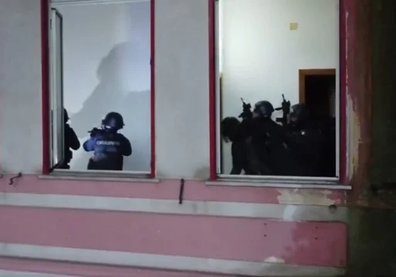 La mafia siciliana sufrió un duro golpe en Italia. La mafia siciliana sufrió un duro golpe en Italia.