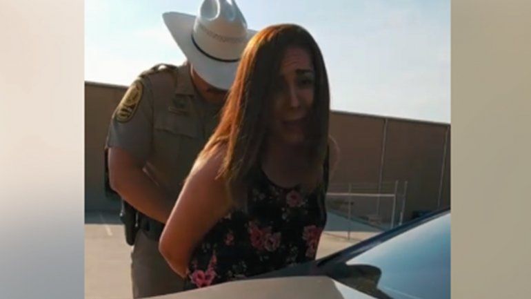 La detuvieron por hacer el desafío viral del momento