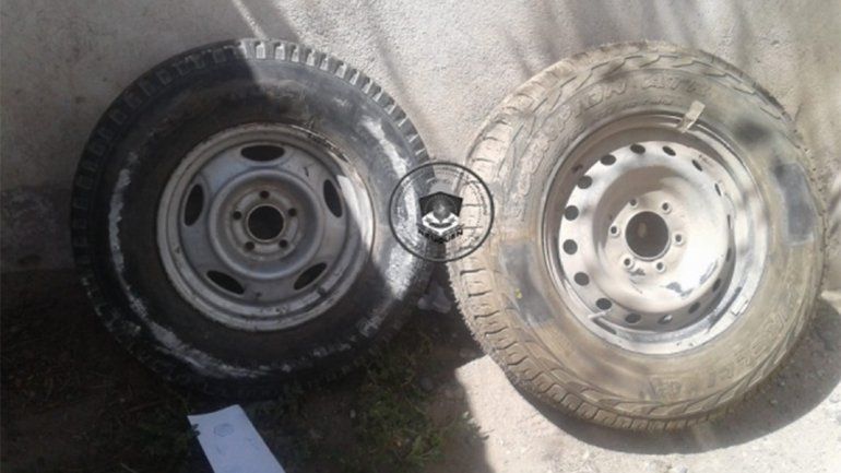 Cayeron los robarruedas tras atacar una camioneta