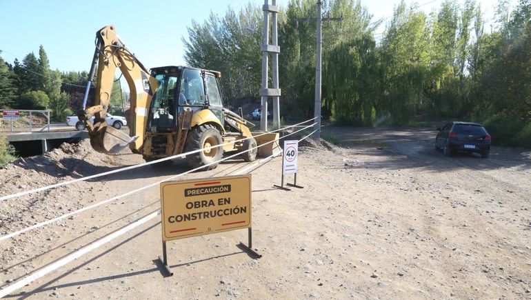 Neuquén: el asfalto de la calle Bejarano estará listo en tres meses