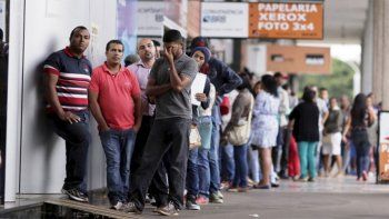 brasil: el 14,1% de la poblacion esta desempleada brasil: el 14,1% de la poblacion esta desempleada