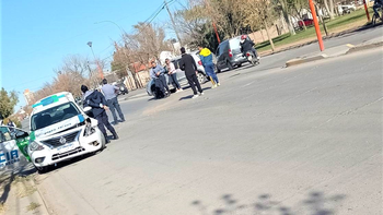 escapaba, se choco hasta a un patrullero y fue detenido escapaba, se choco hasta a un patrullero y fue detenido