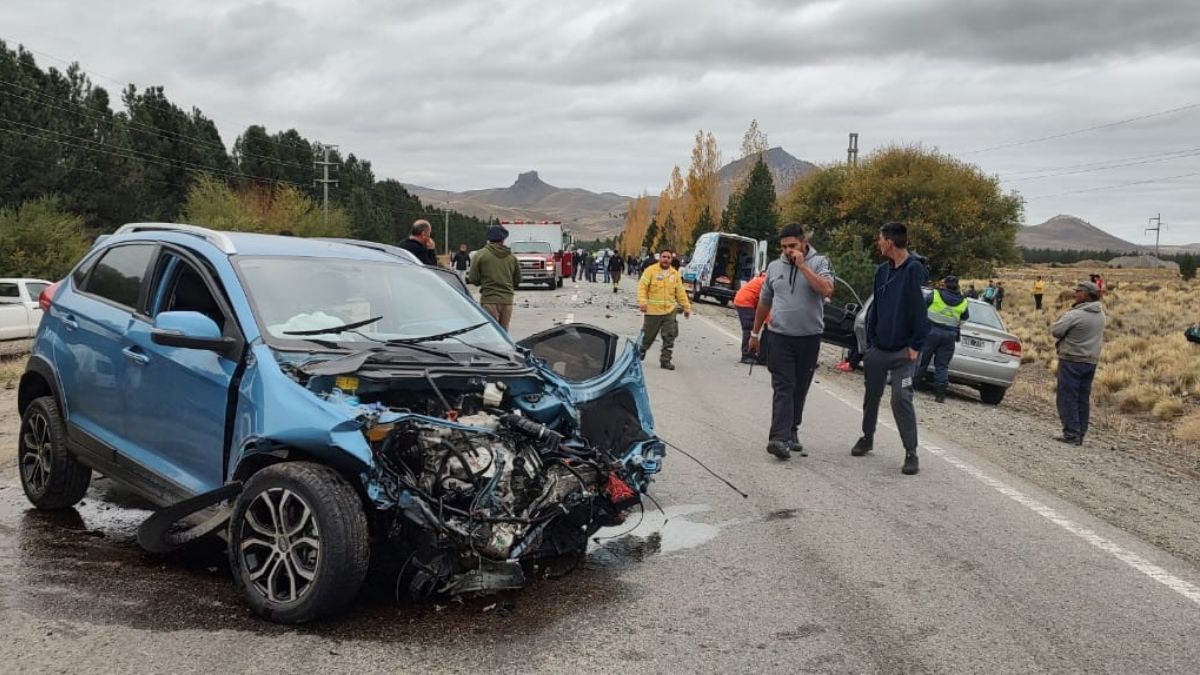 Ruta 40: seis heridos en un impactante triple choque