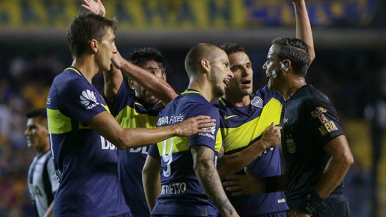 Penel admitió su error: Fue penal de Komar, estaba mal posicionado