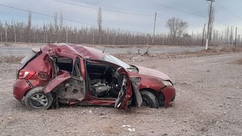 El choque contra un poste resultó fatal. Foto gentileza FM Liber 94.1 El choque contra un poste resultó fatal. Foto gentileza FM Liber 94.1