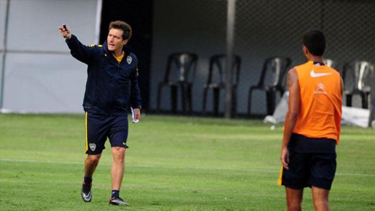El Guille ordenó mucho al equipo en los primeros 30 minutos de fútbol.