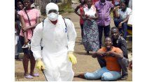 Ante el rápido avance del brote de Ébola en África, la OMS declaró este domingo la emergencia de salud pública de importancia internacional. Ante el rápido avance del brote de Ébola en África, la OMS declaró este domingo la emergencia de salud pública de importancia internacional.
