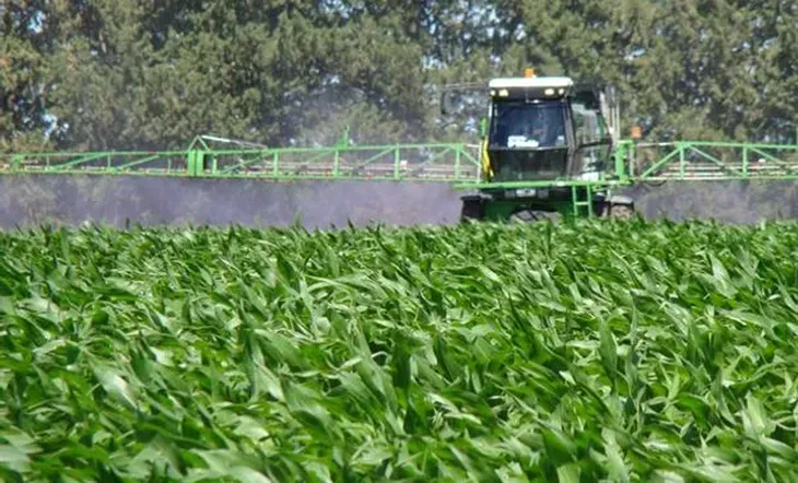 Tras más de dos décadas en el mercado argentino, la empresa inicia su retirada en medio de un contexto de menor rentabilidad en el sector agroquímico. Tras más de dos décadas en el mercado argentino, la empresa inicia su retirada en medio de un contexto de menor rentabilidad en el sector agroquímico.