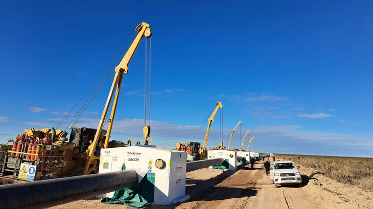 El VMOS tendrá 437 kilómetros de extensión y una terminal de exportación en Punta Colorada. Foto: prensa Gobierno de Río Negro.