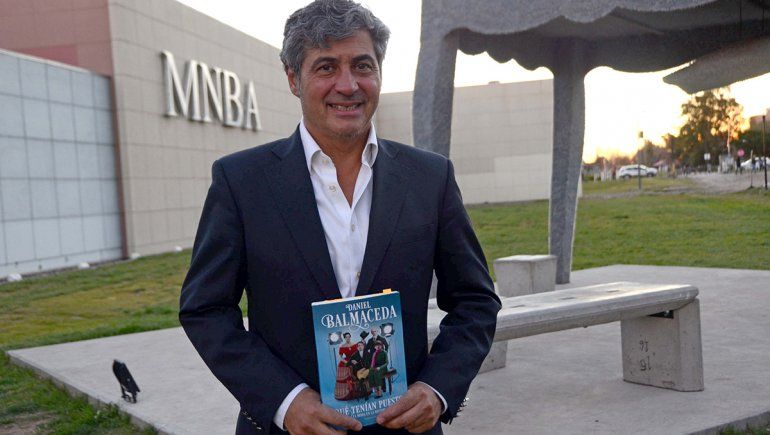 Feria del Libro: la historia contada a través de la moda