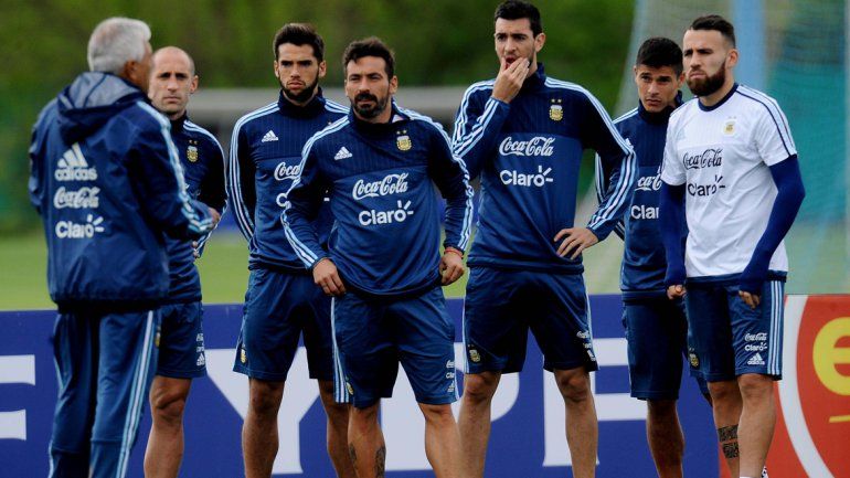 Correa, Agüero y Di María, la ofensiva de Martino contra Ecuador