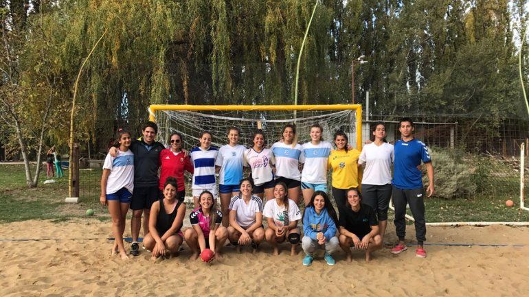 Se viene un  boom local del beach handball