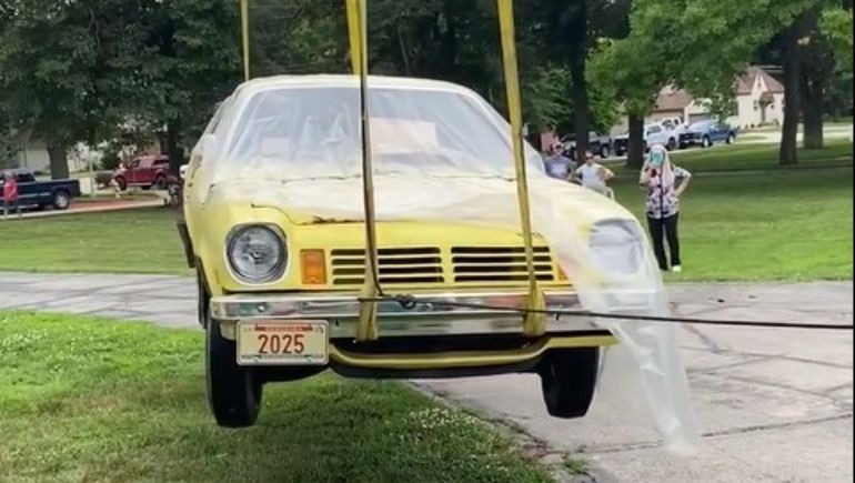 El Chevrolet maldito que fue enterrado en una cápsula del tiempo en 1975. Foto: Captura Facebook Seward County Independent. El Chevrolet maldito que fue enterrado en una cápsula del tiempo en 1975. Foto: Captura Facebook Seward County Independent.