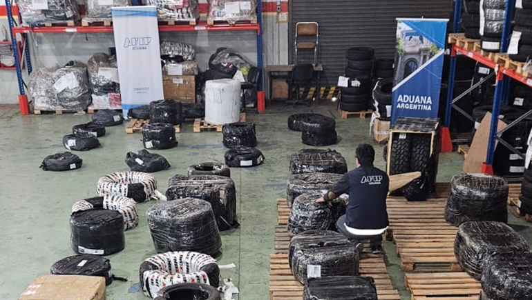 La Aduana Secuestró Neumáticos De Contrabando Valuados En 50 Millones 2241