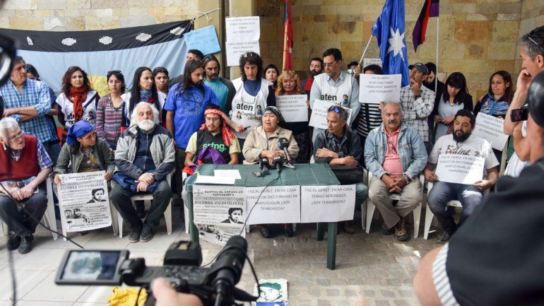 Los militantes cuestionaron el accionar policial ordenado por la Justicia.