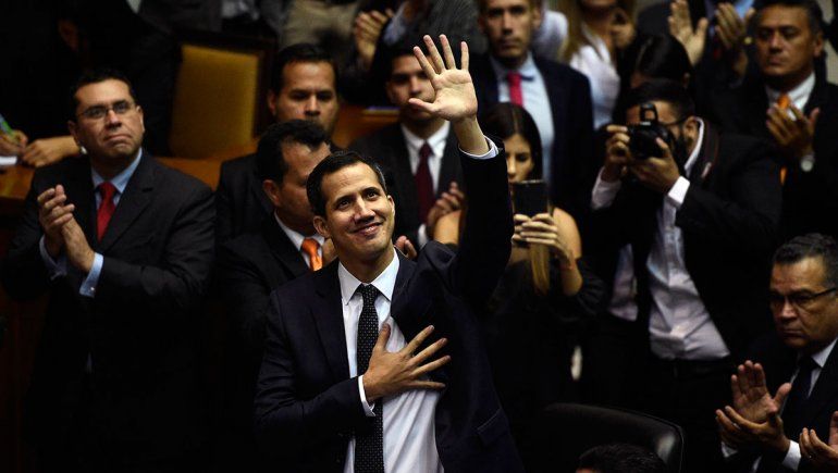 El chavismo eligió al presidente del Parlamento sin Guaidó y se desató la polémica