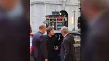 Qué dijo Javier Milei sobre las acusaciones de llegar tarde a la despedida del papa Francisco