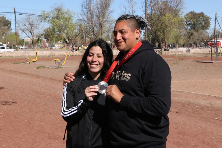 Hernán Urra junto a Candela