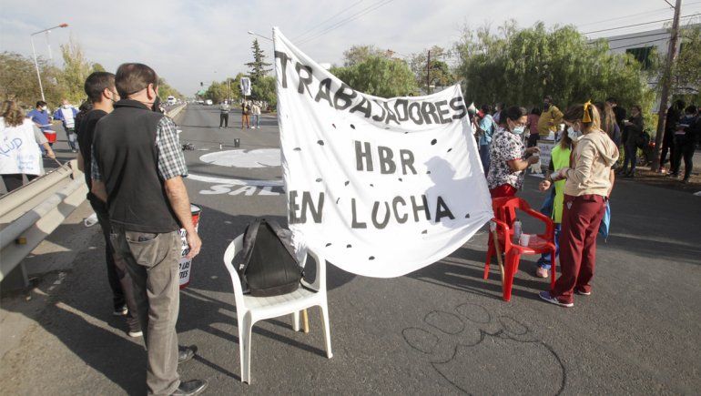 Autoconvocados levantaron el corte sobre Ruta 22 frente al hospital Bouquet Roldán