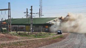 grave: un incendio en el epen de centenario dejo sin luz a ciudades enteras grave: un incendio en el epen de centenario dejo sin luz a ciudades enteras