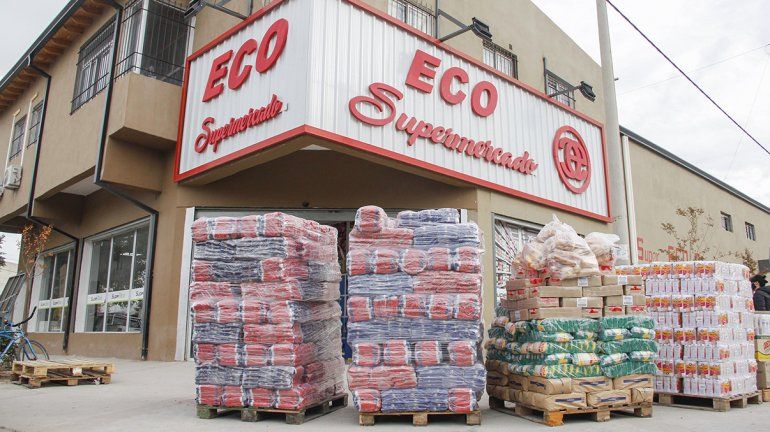 Supermercados chinos de Cipo donaron mercadería por $200 mil