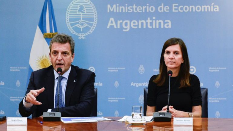 Sergio Massa y Fernanda Raverta anunciaron la nueva línea de créditos de ANSES para trabajadores y jubilados.