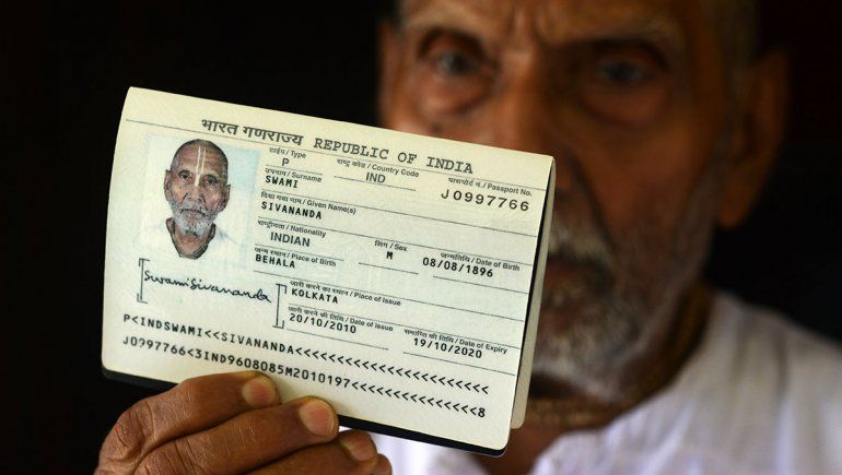 Un anciano de la India afirma tener 123 años