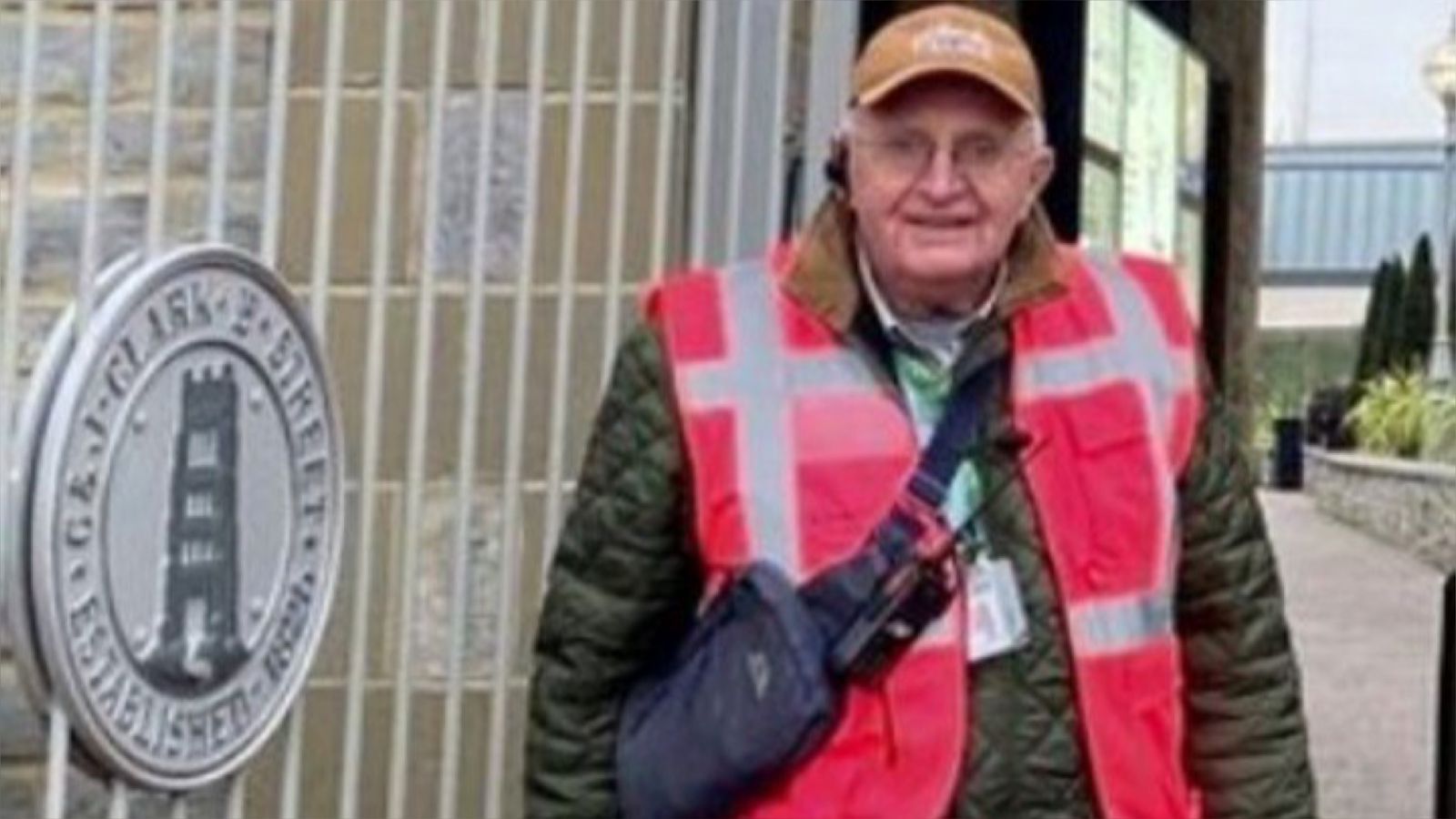 Lleva 69 años en el mismo trabajo y no quiere jubilarse