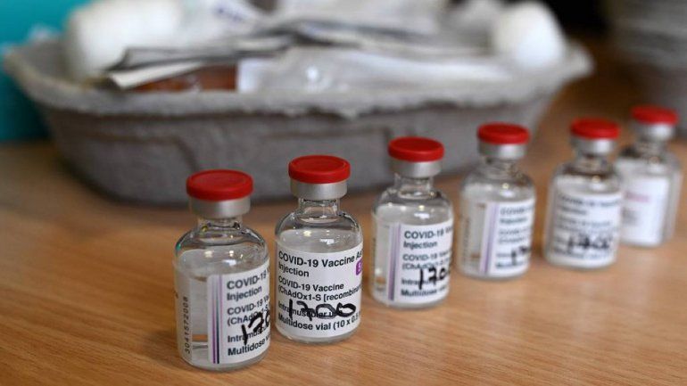 Vacuna de Oxford: Brasil recibe las primeras dosis