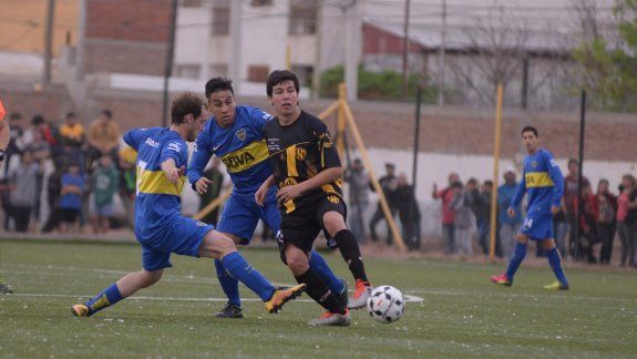 El Xeneize le ganó al Decano en el amistoso en Neuquén.
